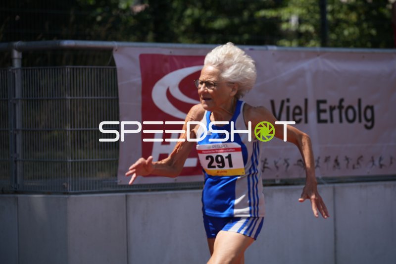 Ritschel Anja (291) im Wettkampf am Sportpark Hattersheim