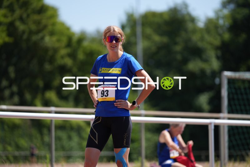 Möller Elena (93) beim Lauf im Sportpark Hattersheim