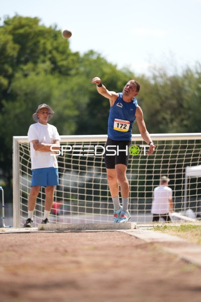 Stopka Jutta (112) beim Kugelstoßen im Sportpark Hattersheim