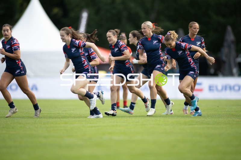Great Britain Rugby Sevens Damen beim Aufwärmen in Hamburg