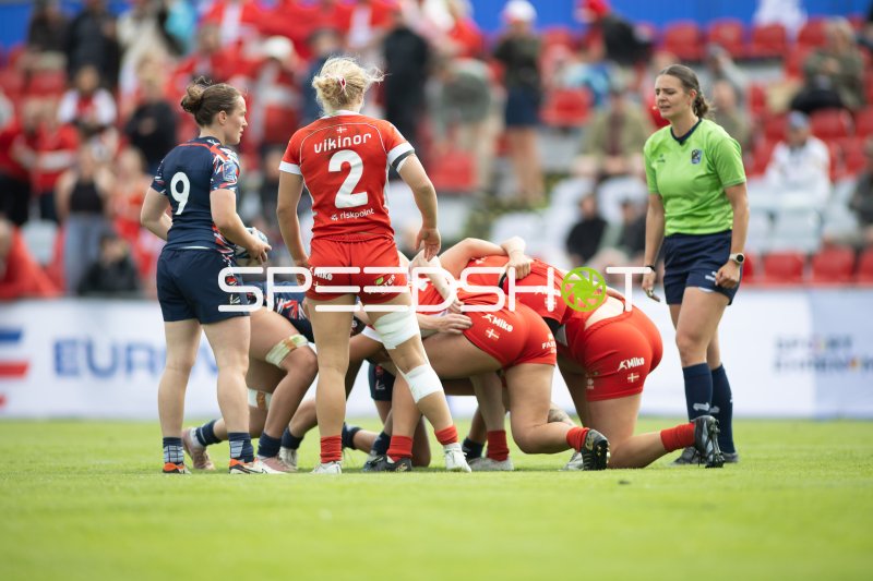 Spielszene bei den Europameisterschaften im 7er-Rugby der Frauen in Hamburg