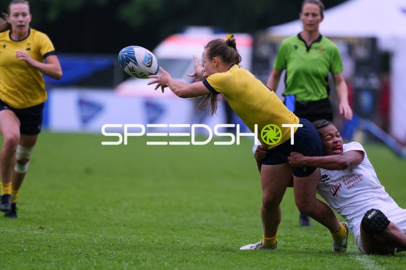 Tackle im Frauenrugby: Ballabgabe unter Druck in Hamburg