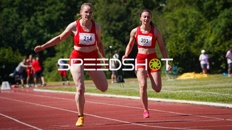 Startnummer 214 und Startnummer 203 im Sprintduell in Forchheim