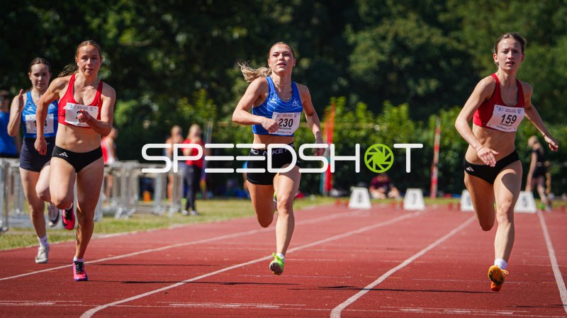 Startnummer 230 führt das Feld beim Sprint in Forchheim an