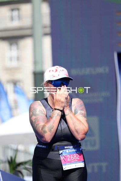 Triathletin Kathleen (#2682) beim World Triathlon Hamburg an der Binnenalster