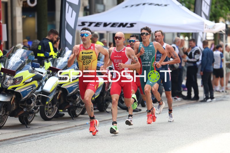 Startnummer 55 und Startnummer 38 im Laufwettkampf am Jungfernstieg