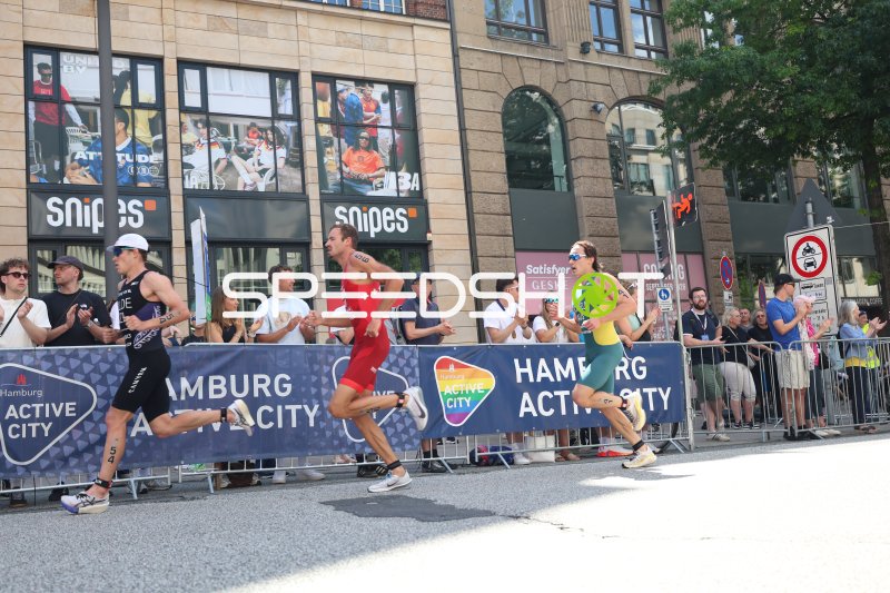 Triathlon-Laufstrecke beim Hamburg Active City Event am Jungfernstieg
