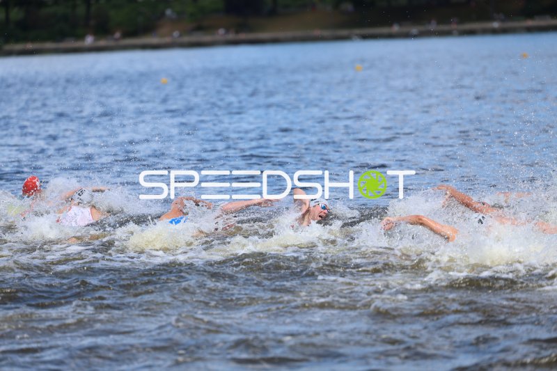 Triathlon-Schwimmen in der Binnenalster Hamburg