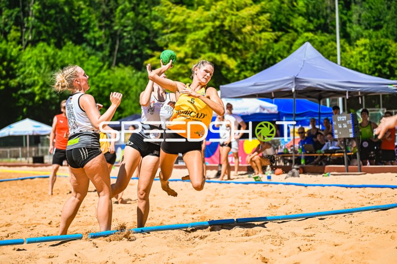 Beach-Handball: Tigers vs. Ducks beim TG Beach Open in Geislingen