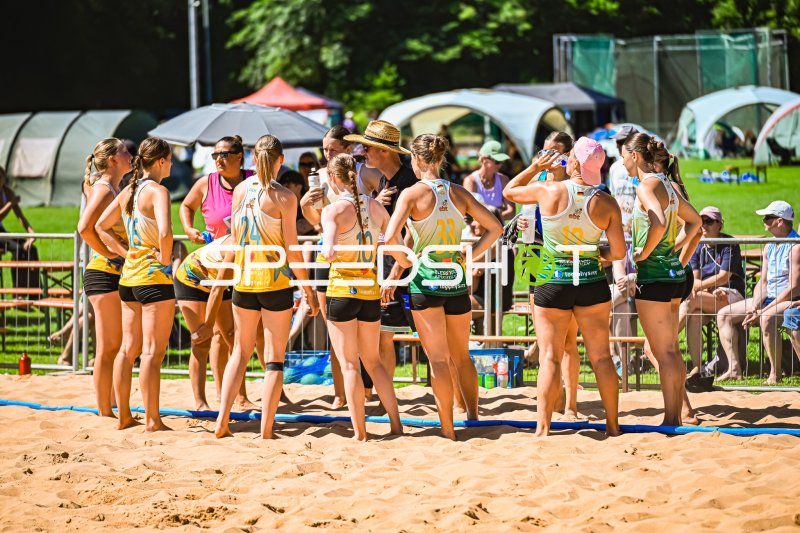 Caipiranhas Team beim TG Beach Open in Geislingen an der Steige
