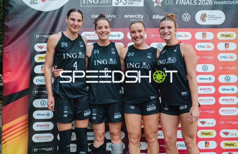 Deutschland 3x3-Basketball-Team beim Mannschaftsfoto bei Die Finals 2026