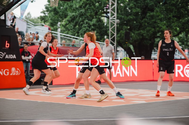 3x3-Basketball: Deutschland vs. Australia im Zweikampf in Brno