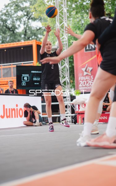 Deutschland beim 3x3-Basketball-Wurf gegen Australia
