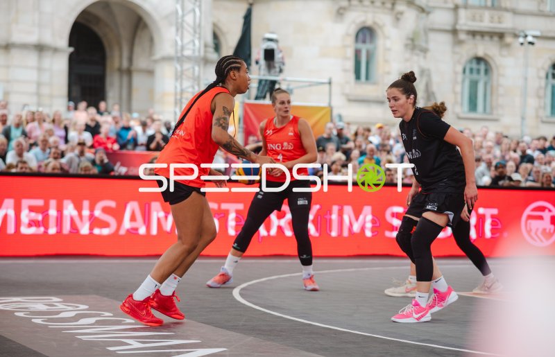 3x3-Basketball: Deutschland gegen Australia im Zweikampf in Brno