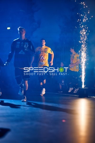 Einlaufen der Spieler