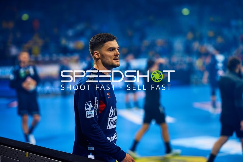 Ein Spieler von SG Flensburg Handewitt während des Aufwärmens.