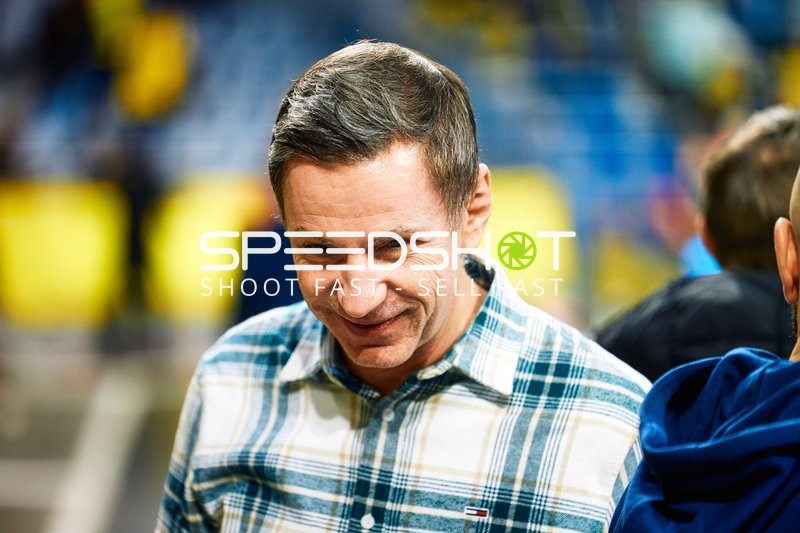 Person im Gespräch