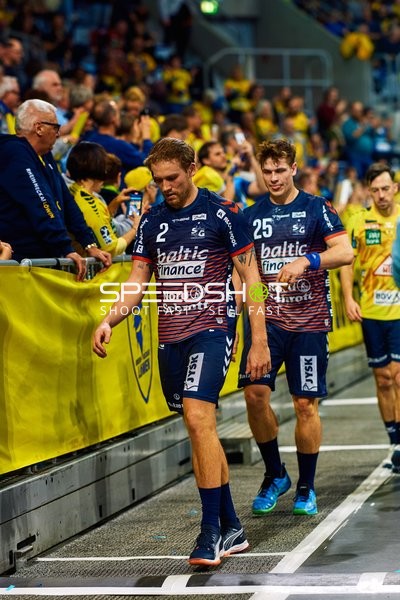 Spieler verlassen das Spielfeld