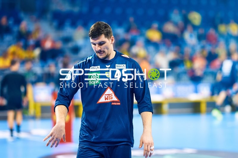 Spieler bereitet sich auf das Spiel vor