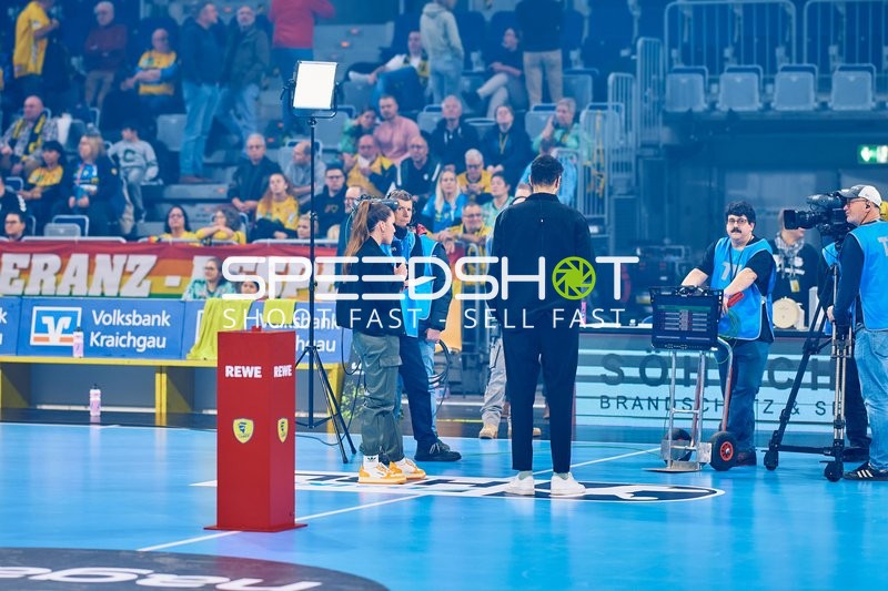 Interview auf dem Spielfeld