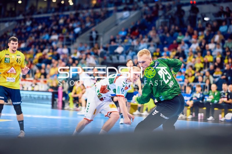 Torversuch von SC Magdeburg gegen Rhein Neckar Löwen