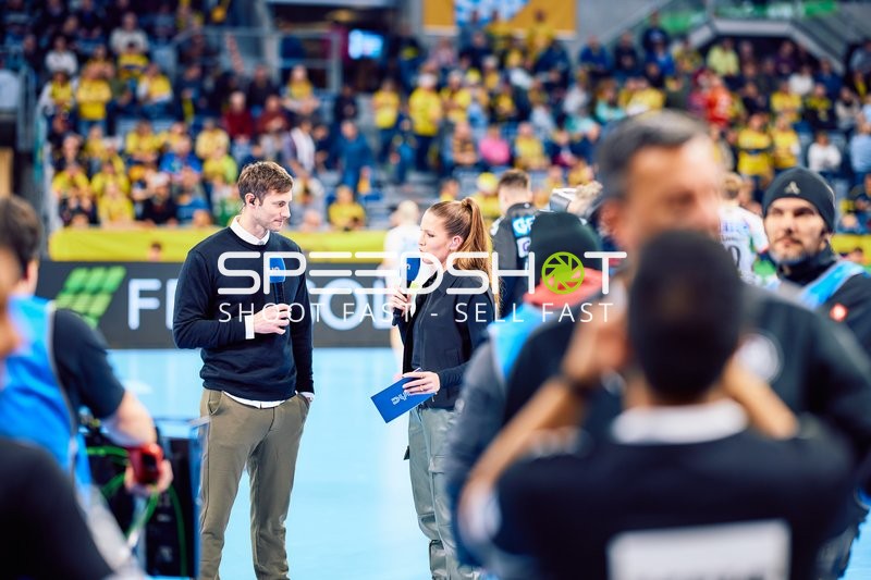 Interview am Spielfeldrand