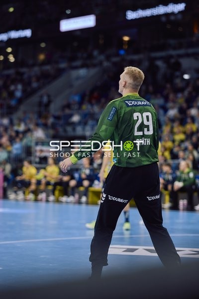 Torwart bereitet sich auf einen Angriff vor