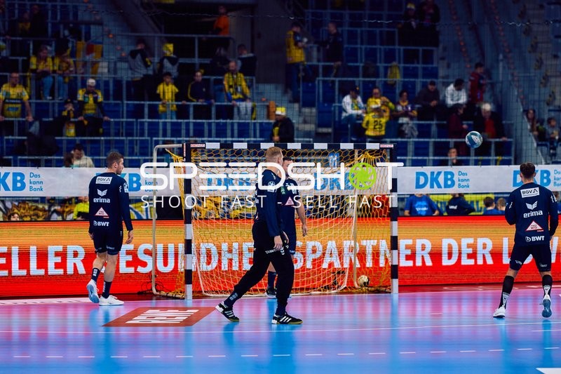 Spielaufwärmen vor dem Tor