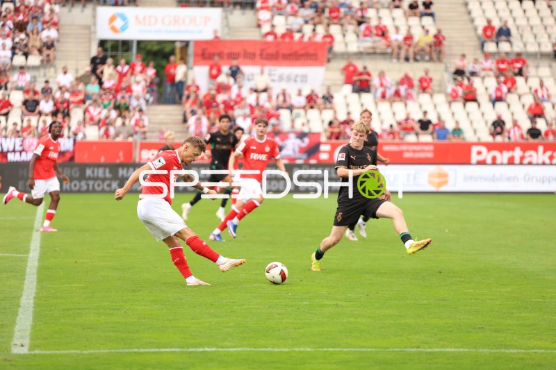 Schussaktion im Stadion an der Hafenstraße in Essen