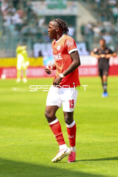 Spieler #19 von Rot-Weiss Essen im Spielbetrieb