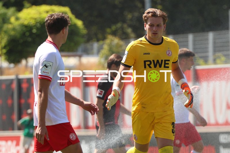 Felix Wienand (#35; Rot-Weiss Essen) im Spielgeschehen