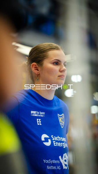 HC Leipzig Spielerin konzentriert im Sportcenter Markranstädt