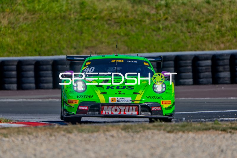 Porsche 911 GT3 R #90 von Ricardo Feller (Manthey Racing) in Oschersleben