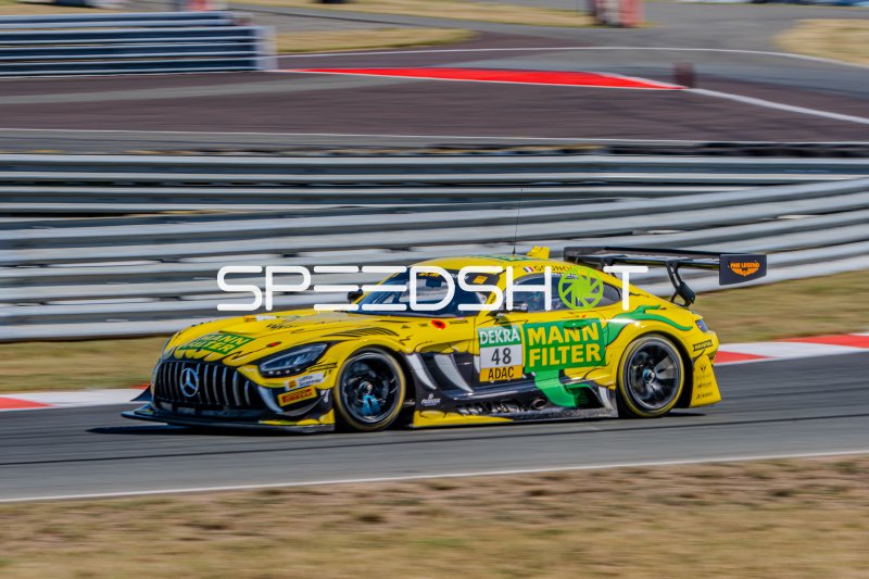 Mercedes-AMG GT3 #48 von Jules Gounon (Mercedes-AMG Team Winward) in Oschersleben