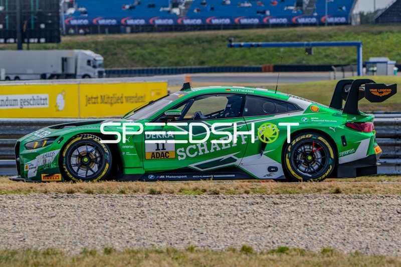BMW M4 GT3 #11 von Marco Wittmann (Schubert Motorsport) in Oschersleben