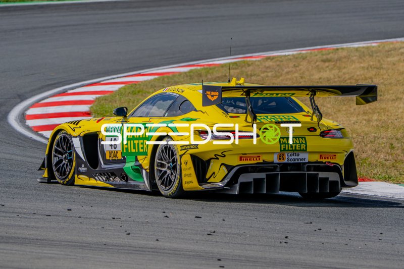 Mercedes-AMG GT3 #48 von Jules Gounon (Winward) in Oschersleben