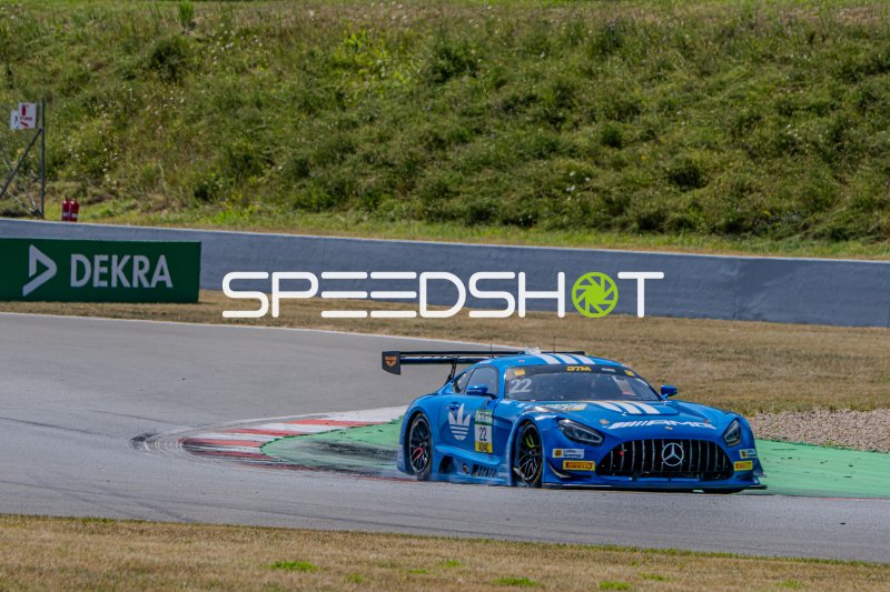 Mercedes-AMG GT3 #22 von Lucas Auer (Mercedes-AMG Team Landgraf) in Oschersleben