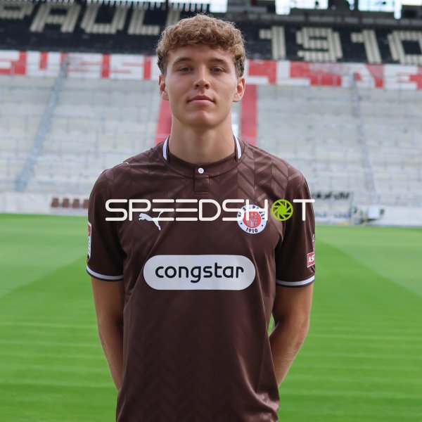 Portrait Jannek Westphal (#54; FC St. Pauli)