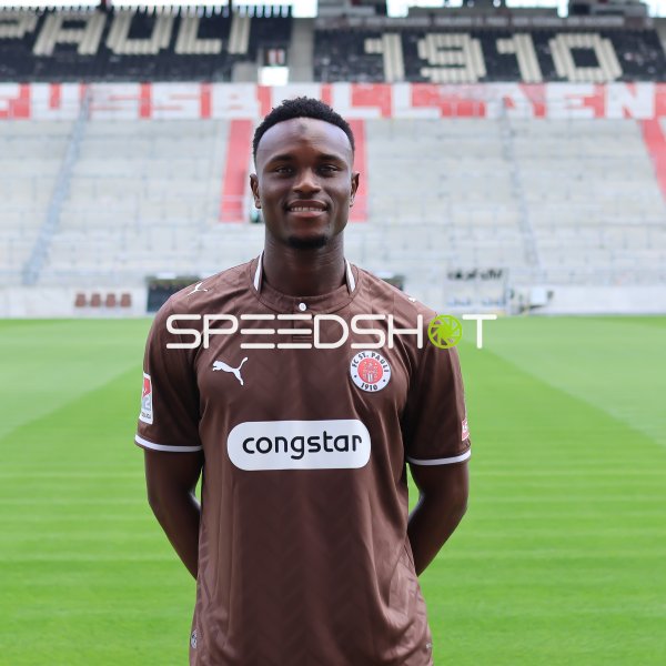 Abdoulie Ceesay (#9; FC St. Pauli)