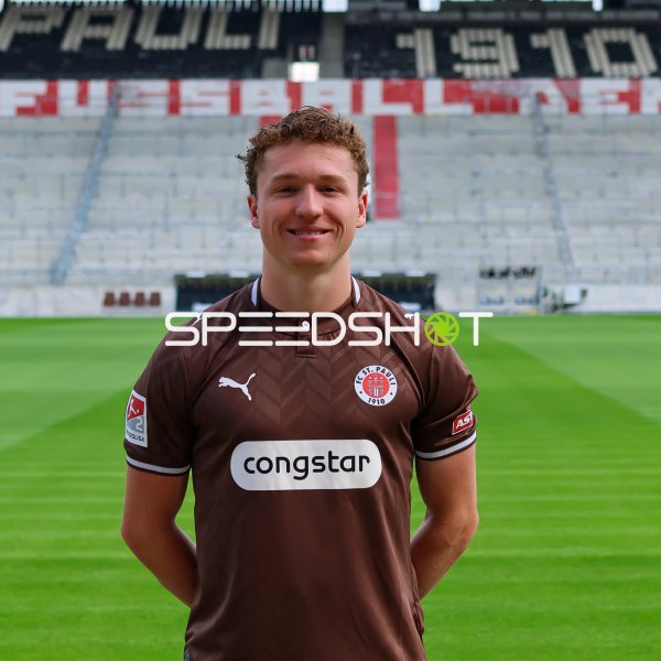 Rawley St.John (#53; FC St. Pauli)
