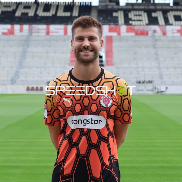 Portrait Ben Voll (#1; FC St. Pauli)