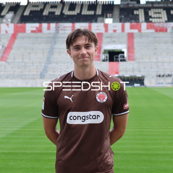 Portrait Scott Banks (#17; FC St. Pauli)