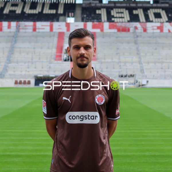 Portrait Adam Dwzigala (#25; FC St. Pauli)