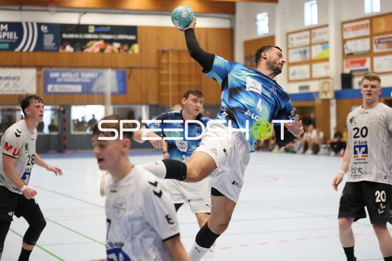 Domagoj Duvnjak (#4; THW Kiel) beim Sprungwurf gegen HSG Eider Harde