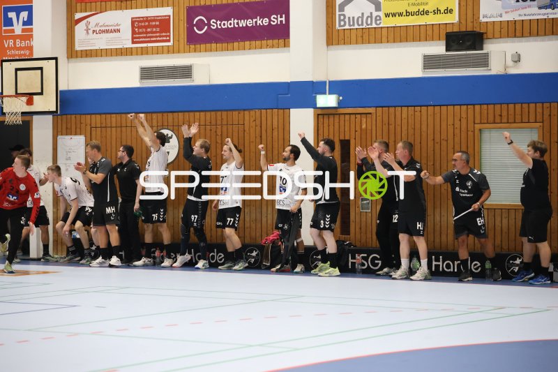 HSG Eider Harde Bank jubelt gemeinsam in der Werner-Kuhrt-Halle