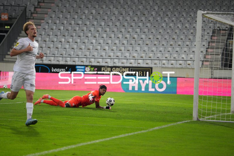 Torwart-Parade im Tivoli: Keeper von FC Wacker rettet gegen Schwarz Weiß Bregenz