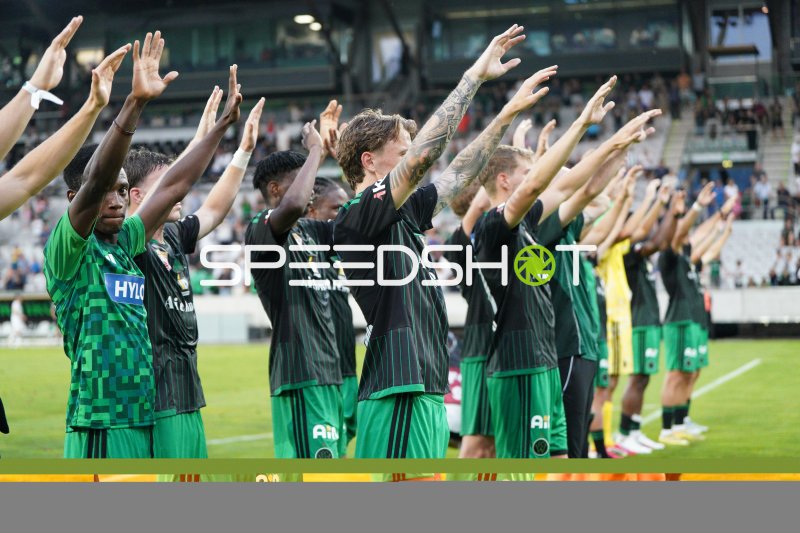 FC Wacker jubelt mit den Fans im Tivoli Innsbruck