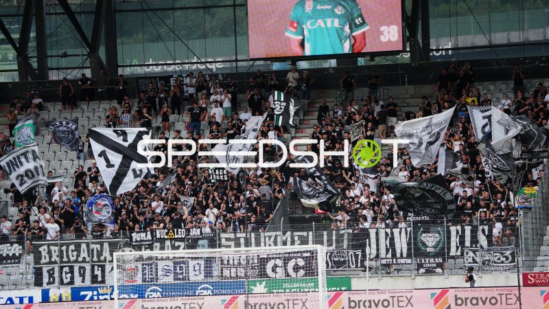 SK Sturm Graz Fans im Tivoli Stadion Innsbruck