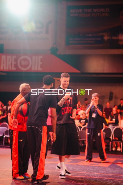 Basketballshow in Ulm – Akteure auf dem Court