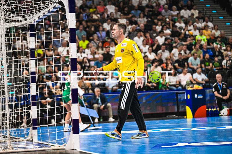 Andreas Palicka (#12; Füchse Berlin) am Tor im SAP Garden